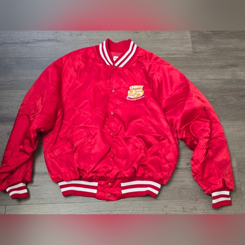 Vintage Kansas City Chiefs Satin King Louie 25th Anniversary Varsity Jacket 🏈❤️
